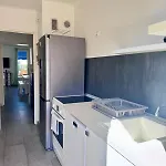 Spacious 2 Bedrooms With Parking To Port Of Ницца